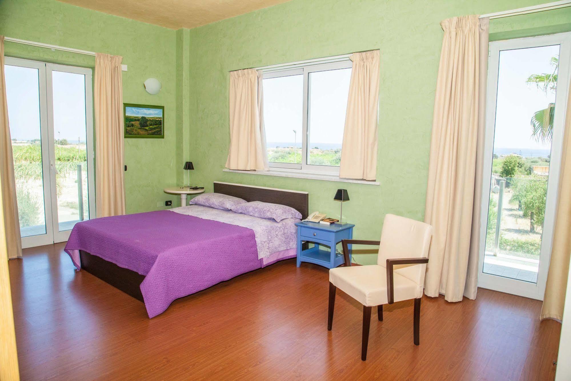 Hotel Pacla Авола Экстерьер фото