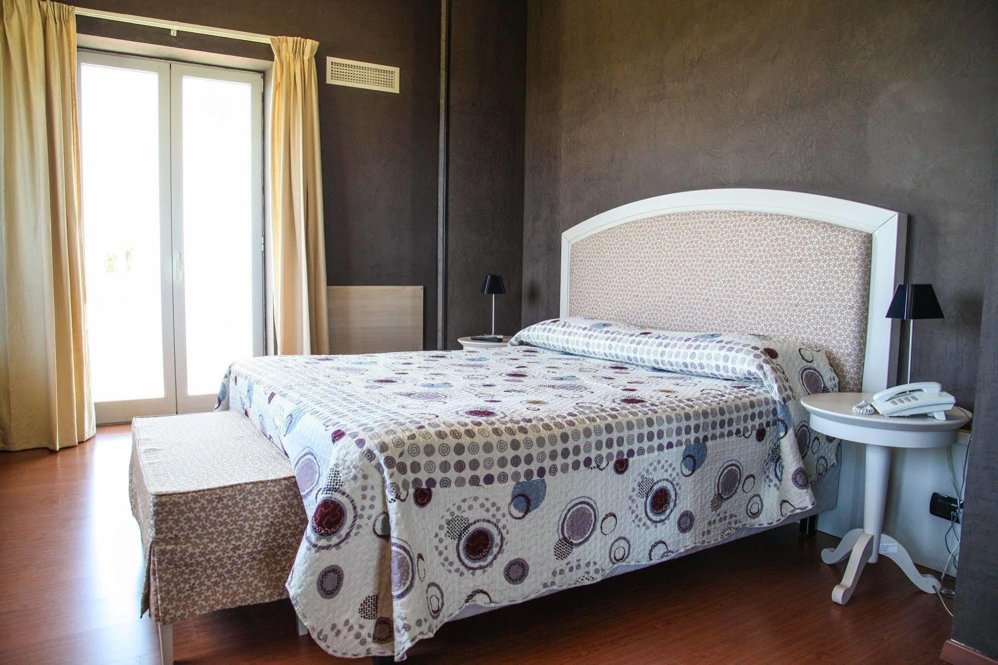 Hotel Pacla Авола Экстерьер фото